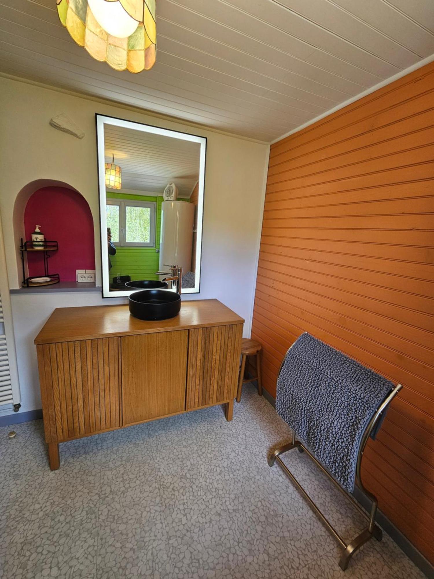 Holiday home La Aux Volets Bleus